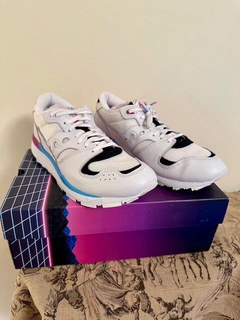Saucony Azura X Acribik Miami White Friends Family Sz. 10.5