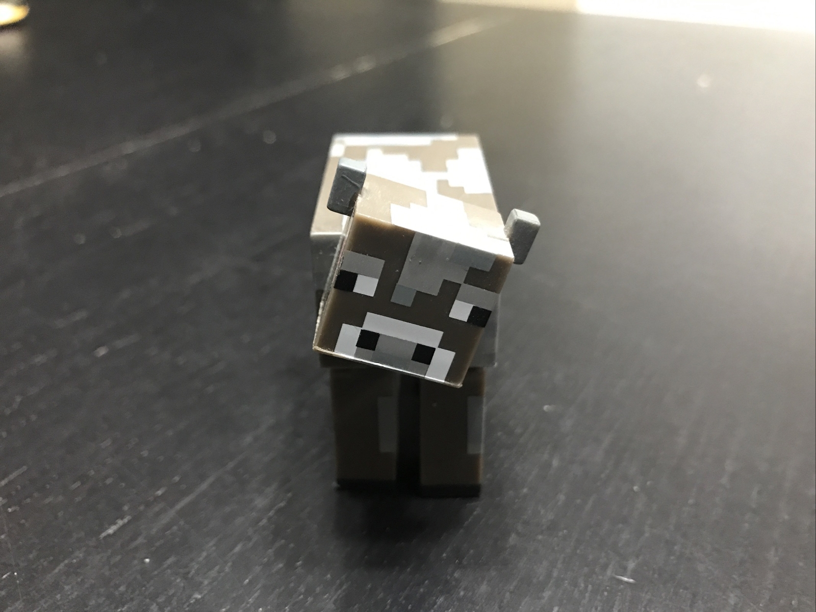 Minecraft Animal Figure Lot-(6)Wolf, Brown Cow, Sheep, Ocelot, Pig, And Chicken