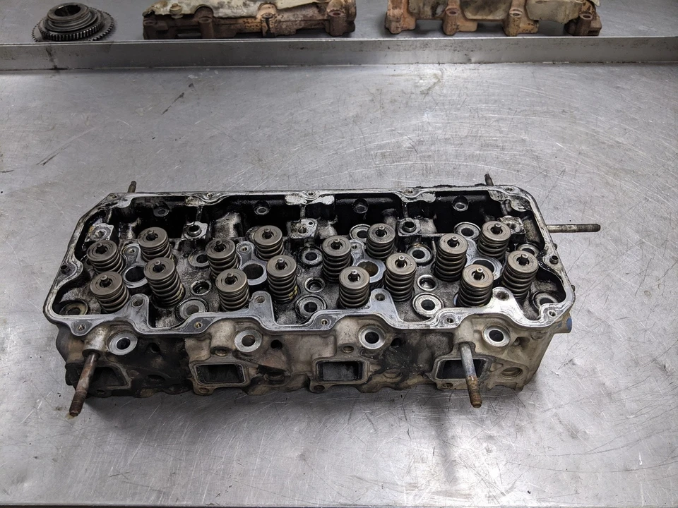 Culata derecha para 06-10 Chevrolet Silverado 2500 HD 6.6 12690608 diésel Foto 2 de 4