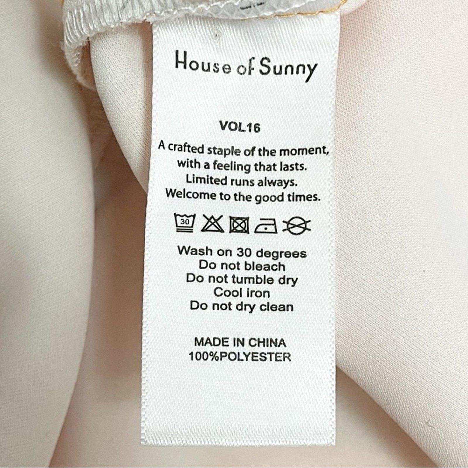 House of Sunny Cinema Dress Orange Yellow Geometric Button Front Midi Size 6 US