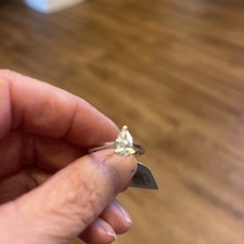 1CT PEAR CUT SOLITAIRE DIAMOND RING In Sterling Silver. / SI/GH Lab Grown.