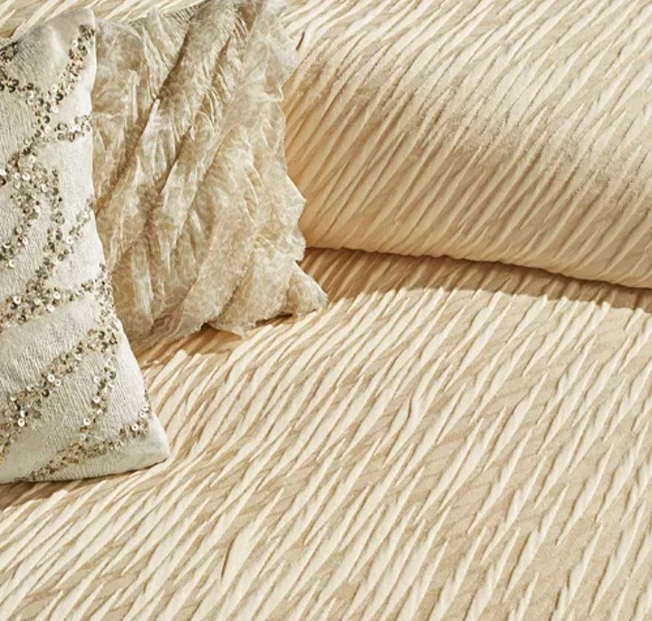 Almohada decorativa Donna Karan "polvo dorado" 11x22 Foto 3 de 4