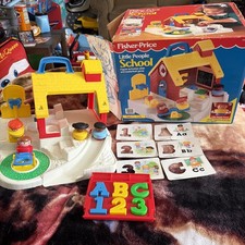 VTG Fisher Price Little People School 2559 Complete With Box Great Condition
