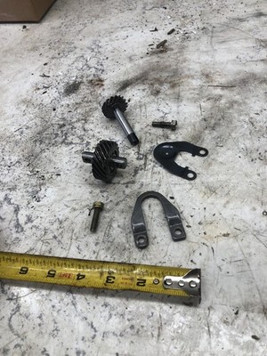 Quicksilver QS 4.0 G 4000 Watt Marine Gas Generator Engine drive gears