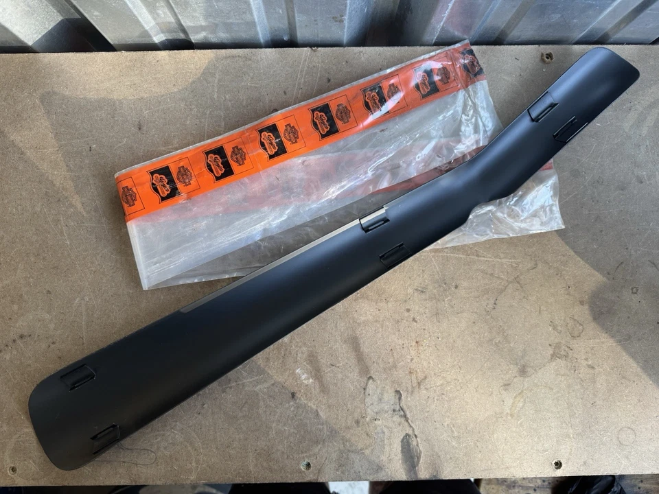 Genuine Harley Davidson 1983-84 XR1000 Top Exhaust Heat Shield NOS #65764-83 - Image 2 of 2