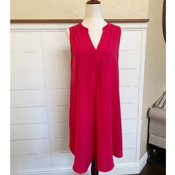 LUSH V-Neck Button Front Raspberry Sleeveless Min… - image 1