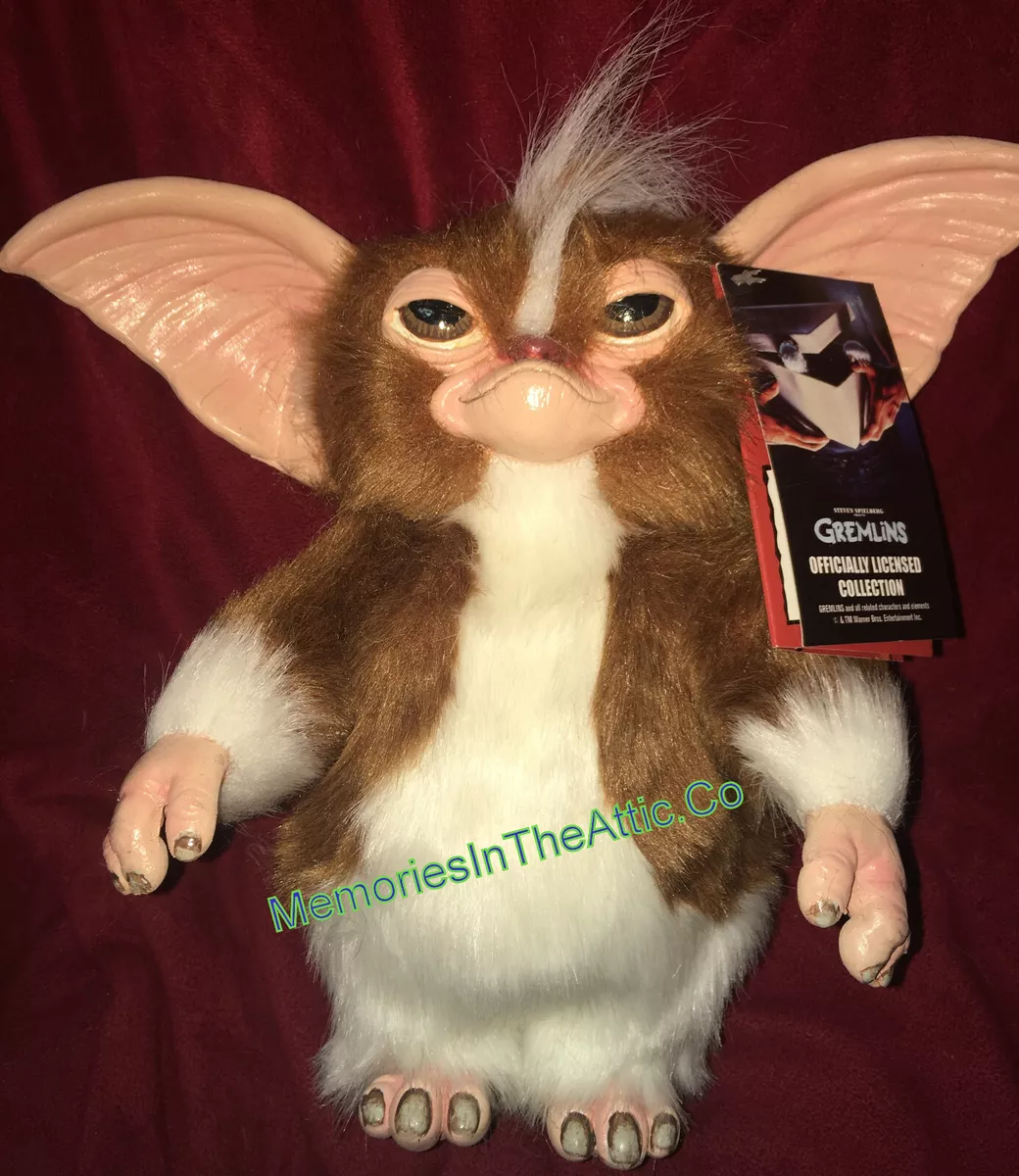 Gremlins Gizmo Puppet Prop – Trick Or Treat Studios