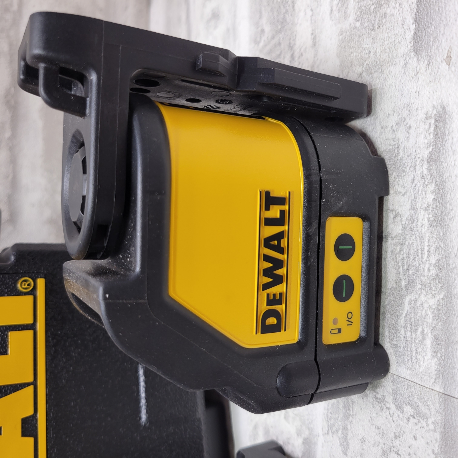 DEWALT Level, Cross Line Laser, Green (DW088CG) eBay