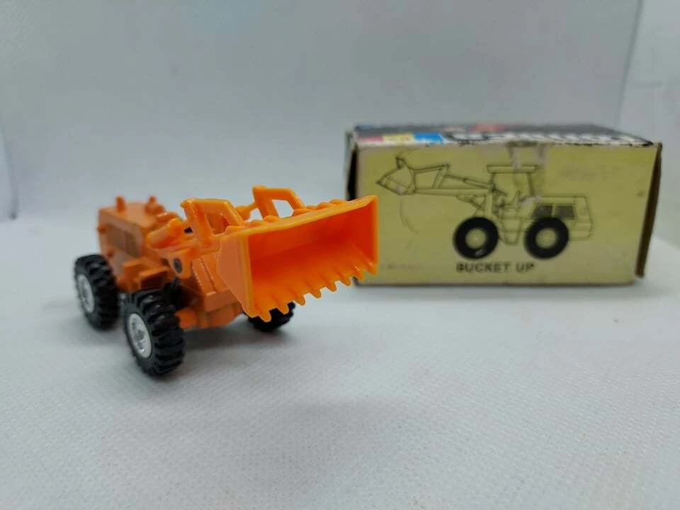 Tomica Black Box Furukawa Wheel Loader FL 140 Made in Japan No. 63-1-1 - image 2 of 4