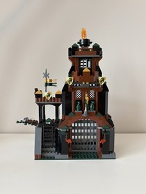 LEGO Kingdoms:  Prison Tower Rescue (7947)  100% Complete with instructions