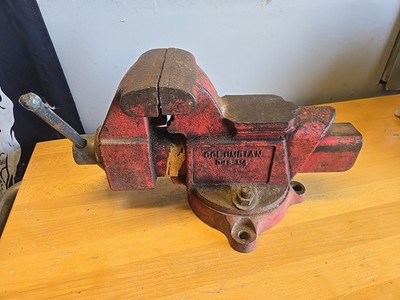 VINTAGE COLUMBIAN 5 INCH JAW VISE MODEL D45 M4
