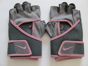 nike premium fitness gloves
