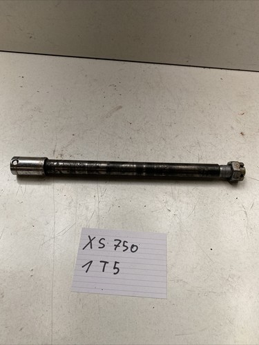 Yamaha XS 750 1T5 Steckachse Hinten Hinterradachse Kardanachse