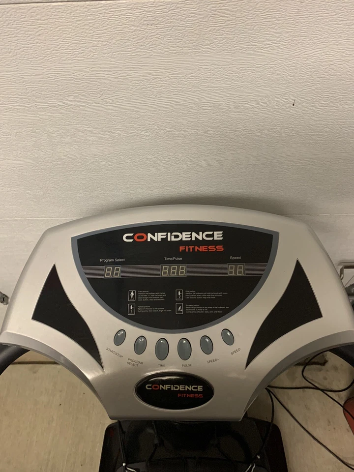 Confidence Fitness Máquina Entrenadora de Placa de Vibración para Todo el Cuerpo con Correas para el Brazo Foto 4 de 4