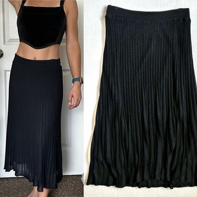 Oui Moments Black Pleated Maxi Skirt Women s Size 8 Viscose Flair Pencil Striped