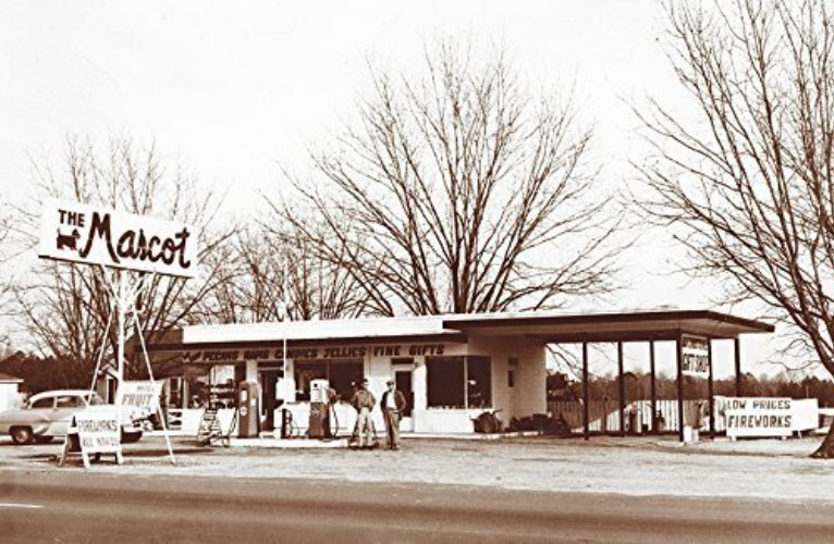 Mascot Nut Candy Since 1955 - Pecan Clusters Smooth Milk Chocolate, Caramel, ...
