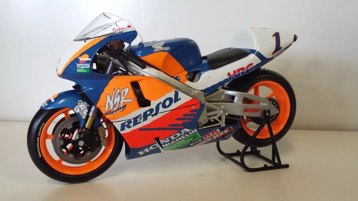 レア Honda NSR500 M.Doohan GP1997 ミニチャンプス レア Honda NSR500 M.Doohan GP1997 ミニチャンプス - メルカリ