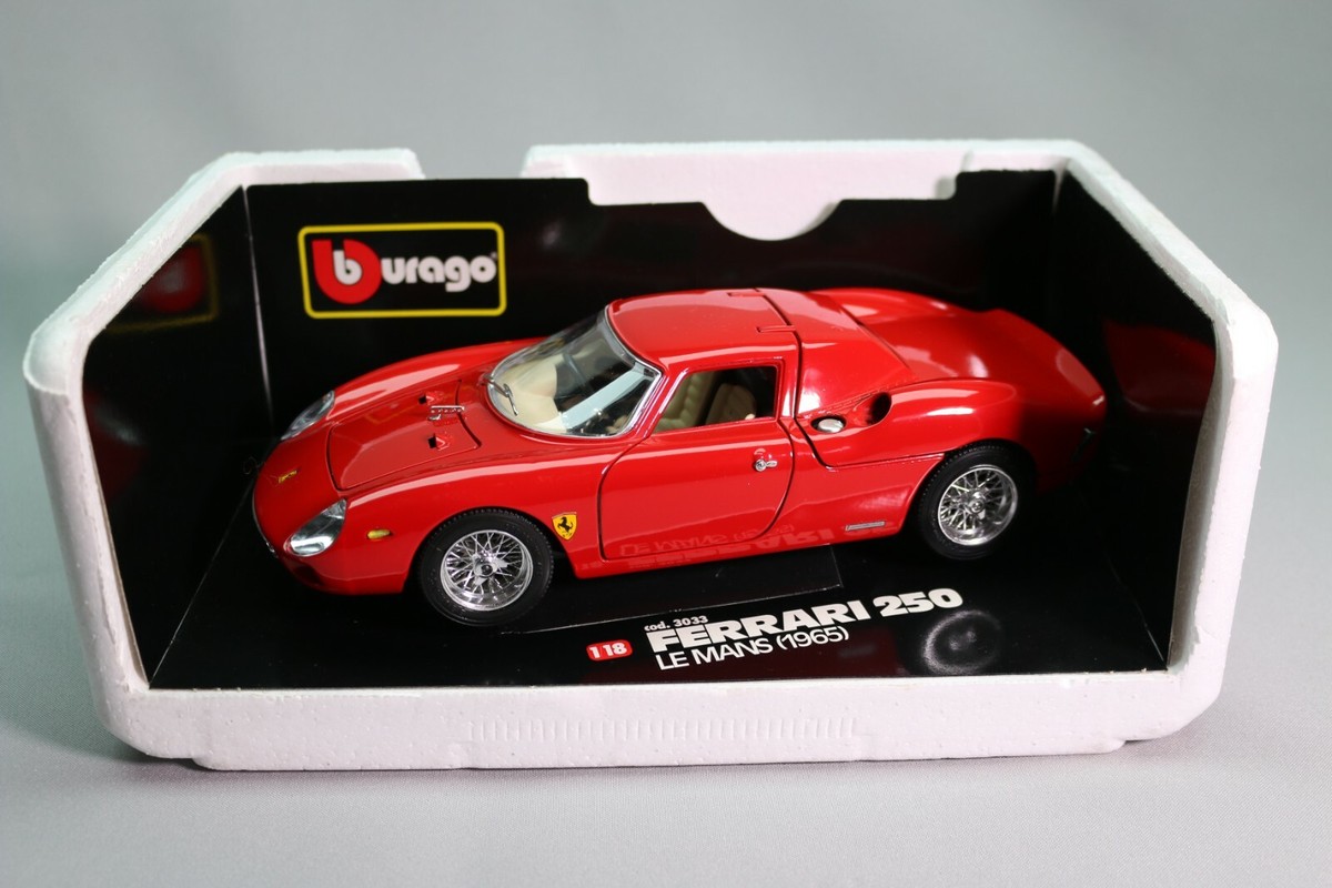 FERRARI　250LEMANS 1/18スケール LE785 BURAGO 3033 Voiture 1/18 1:18 Ferrari 250 Le Mans 1965 Rouge