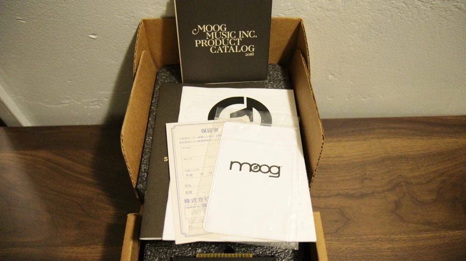 Módulo de filtro Moog The Ladder serie 500 como nuevo con caja Foto 4 de 4