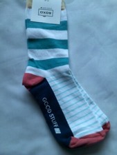 Skarpetki - Damskie rozmiar uk 2,5 - 6,5 : Zielone paski na białych sportowych skarpetach do kostek