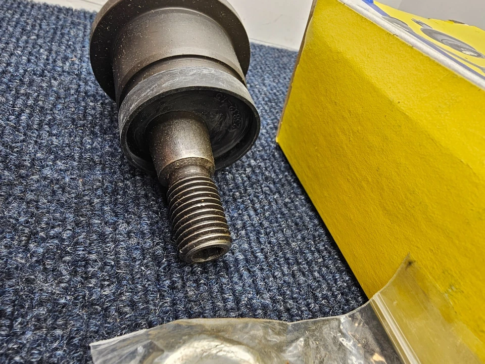 MOOG K100315: junta esférica superior para 2003-2018 Dodge Ram 2500/3500 4WD - Imagem 3 de 4