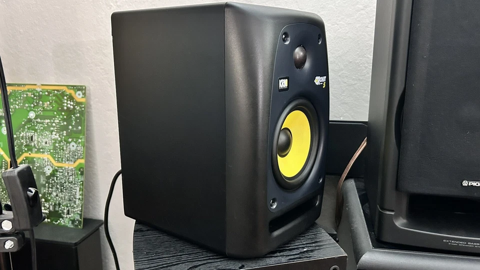 KRK Rokit 5 RPG2 100W Studio Monitor Speaker RCA Unbalanced TLS XLR Balnced Pair - Image 4 of 4