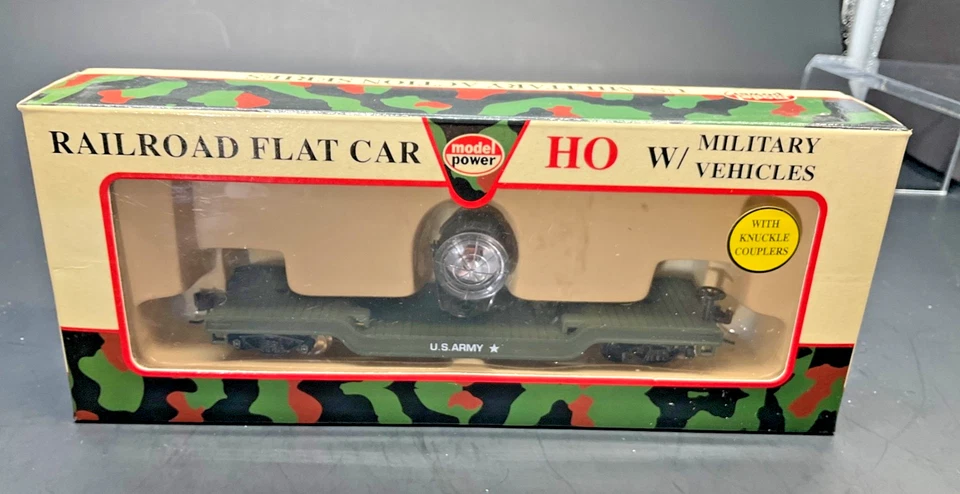 Model Power Military HO Railroad Flat Train Car Search Light w/knuckle couplers - Image 3 of 4