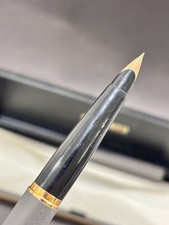 NOS — PARKER 45 LIGHT GREY LACQUERED ARGENTINA (BFP696) — fountain pen for sale on Nibfolio — photo 4