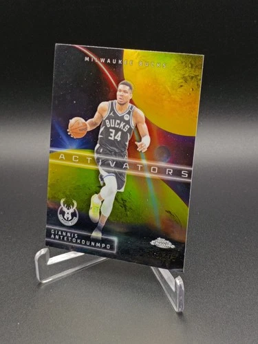 2025 Topps Chrome Giannis Antetokounmpo Base (RAW)