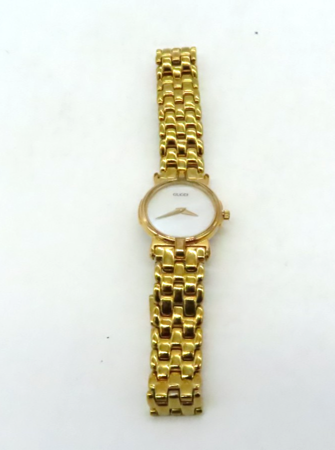 Gucci 3400L Women's Gold-Tone Watch Mother of Pearl Dial Swiss