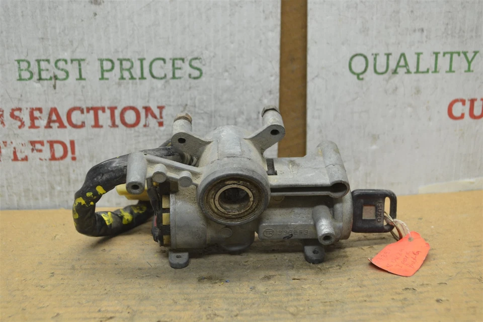 Interruptor de cilindro de bloqueo de encendido Isuzu I-Mark 1986 con llave 336653 46-10F8 Bx 4 Foto 3 de 4