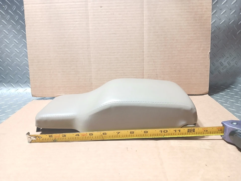 Buick LeSabre 2001-05 OEM cuero consola central reposabrazos tapa {12,5" pulgadas} bronceado Foto 2 de 4