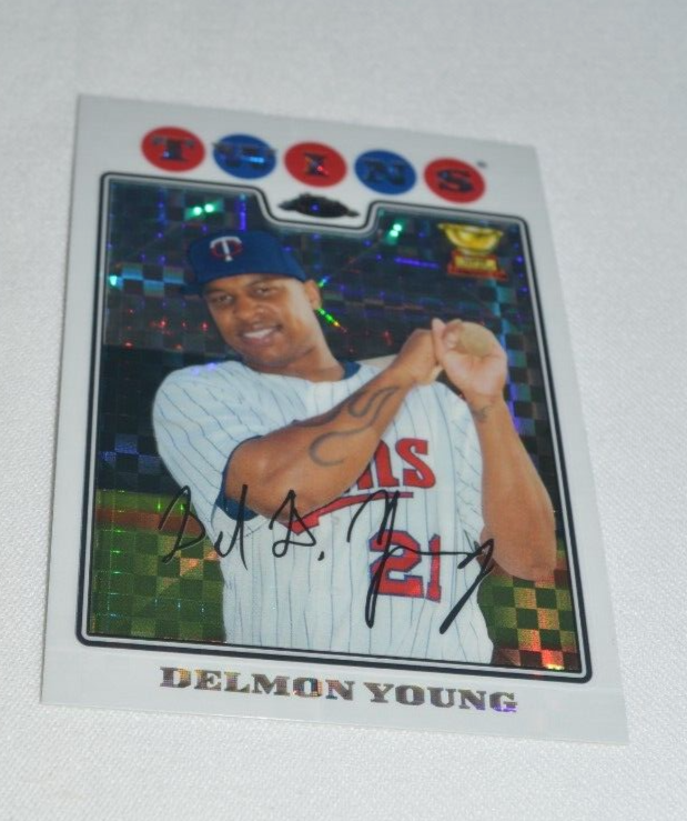 2008 TOPPS CHROME - DELMON YOUNG OUTFIELD MINNESOTA TWINS # 51
