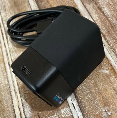 GoPro Dual Battery Charger AADBD-001 for HERO5 HERO6