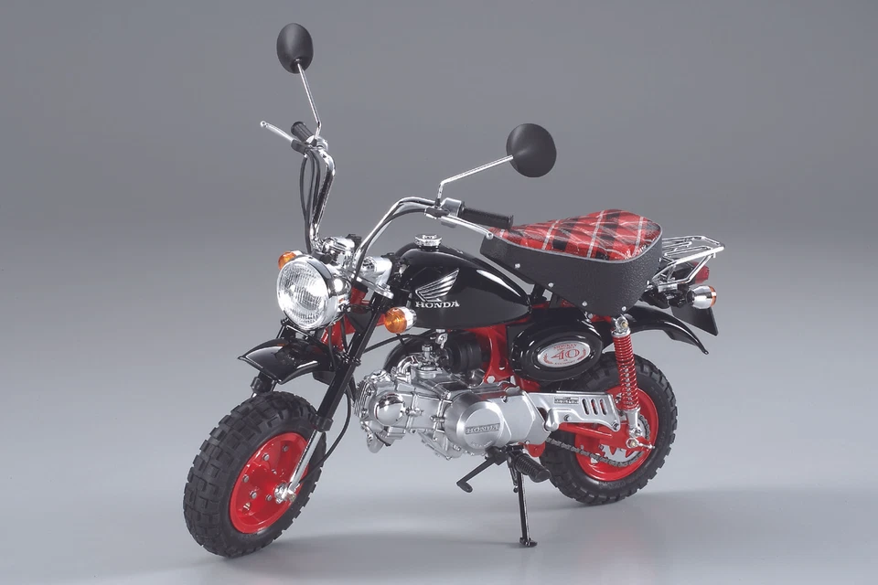 Tamiya 16032 1:6 Honda Monkey 40tes Jubiläum Edition Modellbausatz 300016032 - Bild 2 von 3