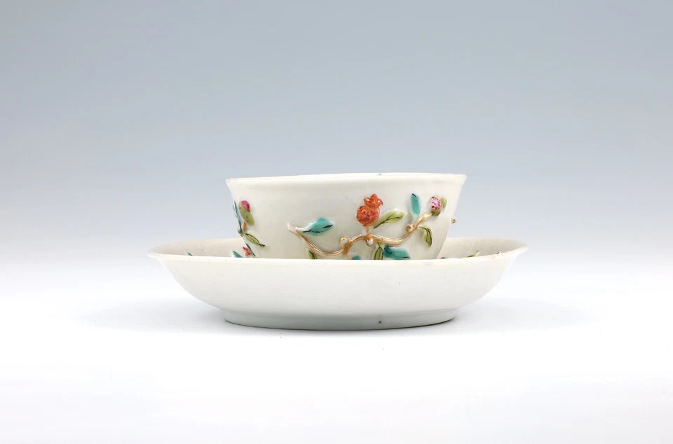 Antiguo chino, dinastía Qing, exportación a Occidente, taza y platillo de rosas Famille Foto 2 de 4