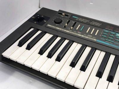 KORG POLY-800 Keyboard Programmable Polyphonic Synthesizer Tested With Batteries