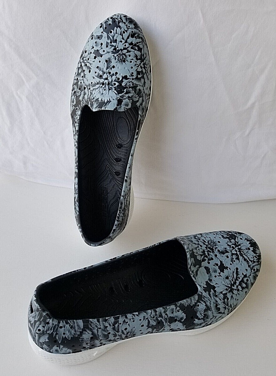 Women's NEW Sketchers H2GO water shoe, Blue And Black Slip On