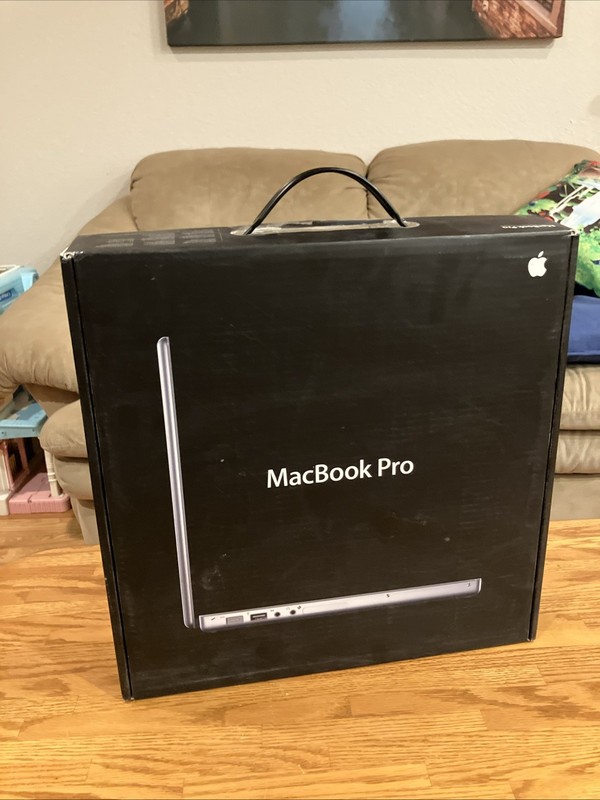 Macbook Pro (2006) 15 Inch BOX ONLY
