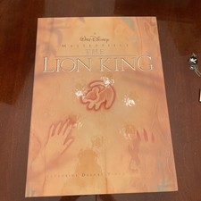 Walt Disney Capolavoro LION KING VHS Set Orologio Statua Litografia Set Confezione