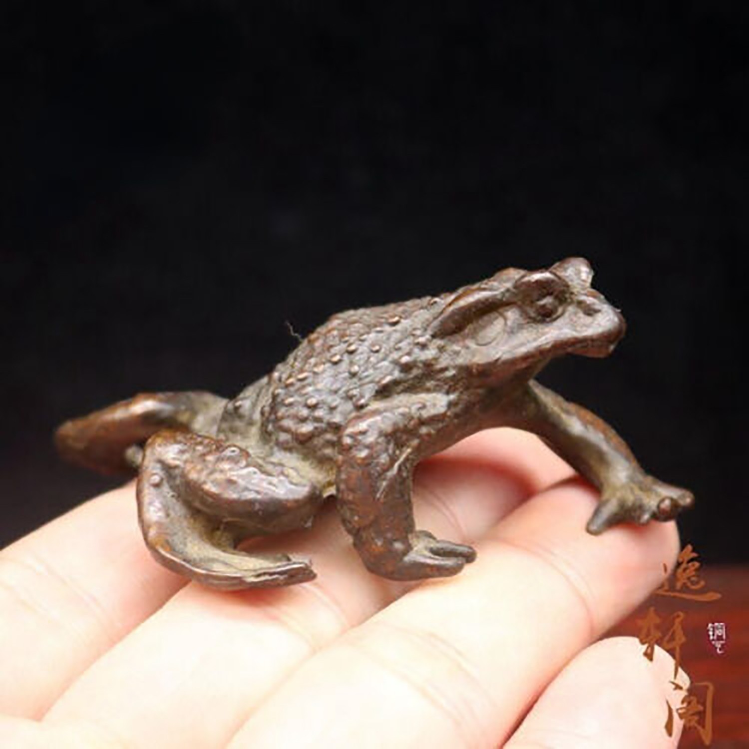 Chinese Pure Bronze Antique Battered Brass Gold Toad Tea Pet Decorations