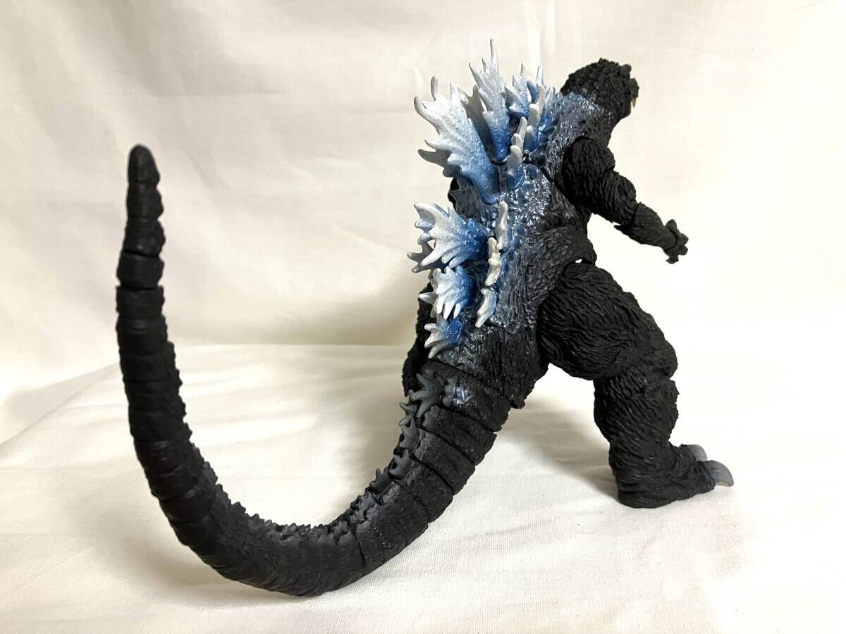 Bandai S.H. MonsterArts Godzilla 2001 Heat Ray Ver. Action Figure