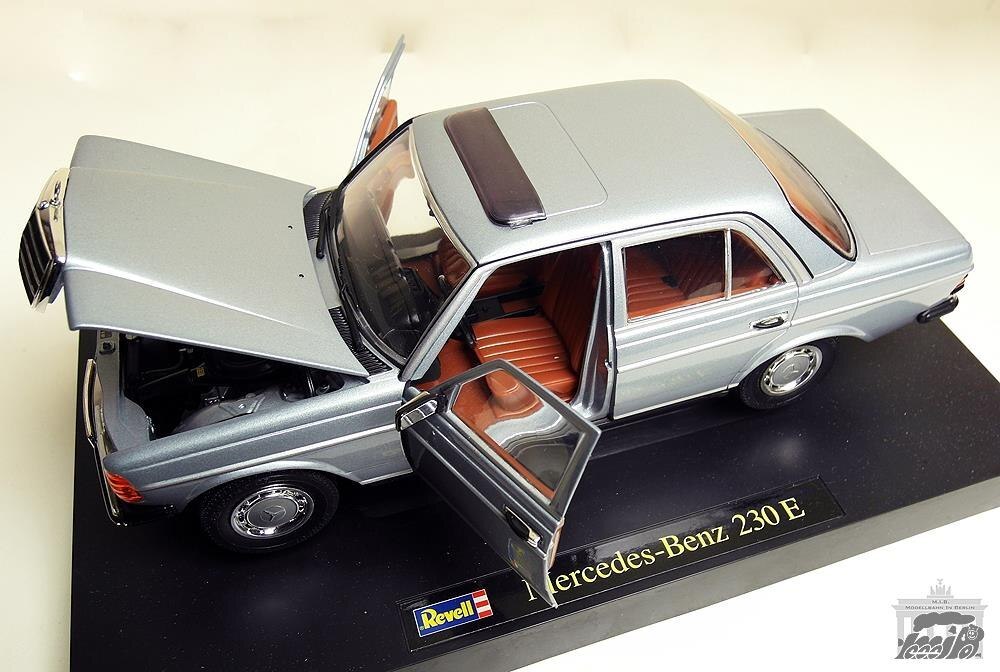 Miniature Mercedes 230E W123 De 1983, Revell Metal, échelle 1/18, Montée Métal