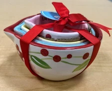 Boston Warehouse Set of 4  Measuring Cups with Flower Design, New, Never Used