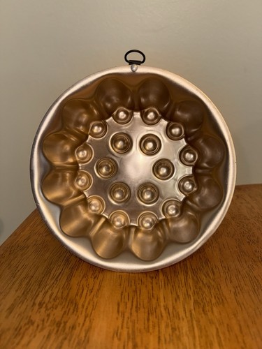 Vintage Copper Aluminum Fluted Cake Gelatin Pudding Mold Cup Wall Decor Dimple