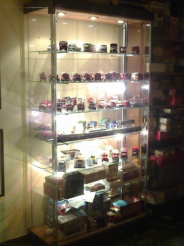 VITRINA ESTANCA,IDEAL COLECCIONISTAS,JUGUETES U OBJETOS DE 100x40x190cm | eBay