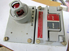    NEW ALLEN BRADLEY HEAVY DUTY PUSH BUTTON STATION 800H-2HAR7 STOP START PILOT