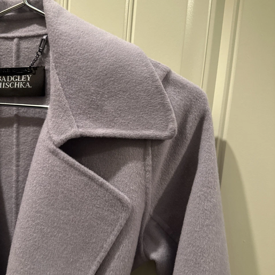Casaco Badgley Mischka cinza tamanho mistura lã/poliéster - Imagem 3 de 4