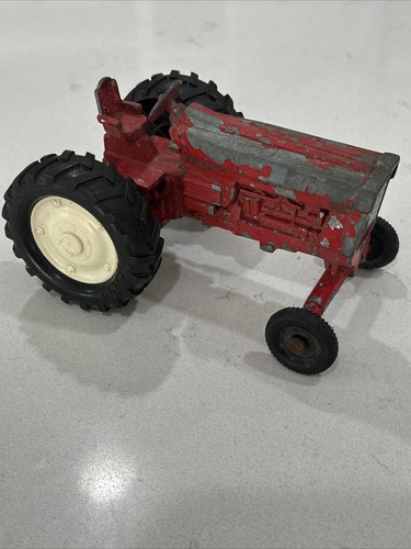Vintage 1976 Ertl International Harvester 666 Tractor - Picture 4 of 8