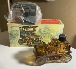 AVON REO Depot Wagon Bottle MINT, UNOPENED, Full, Original Box and packaging